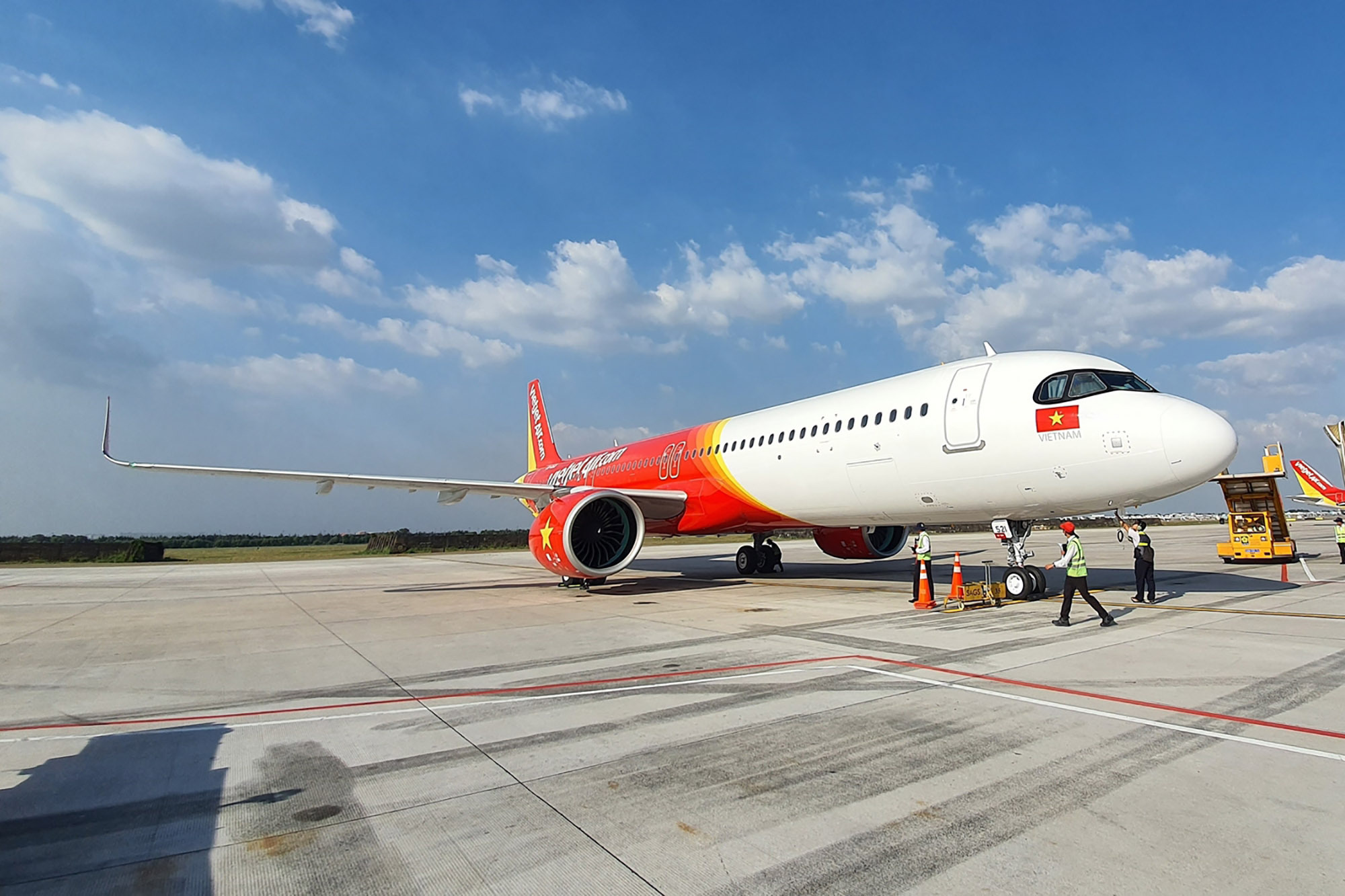 (C) vietjet