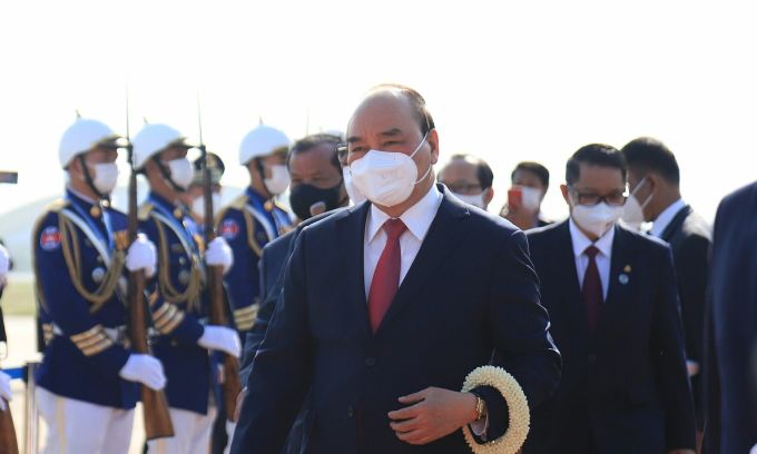 フック国家主席 カンボジア公式訪問を開始 シハモニ国王と会見 政治 Vietjoベトナムニュース