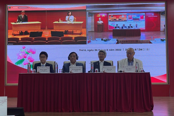 (C) 三谷産業