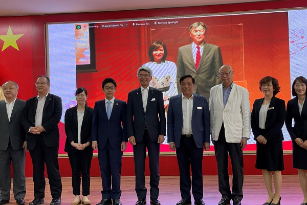 (C) 三谷産業