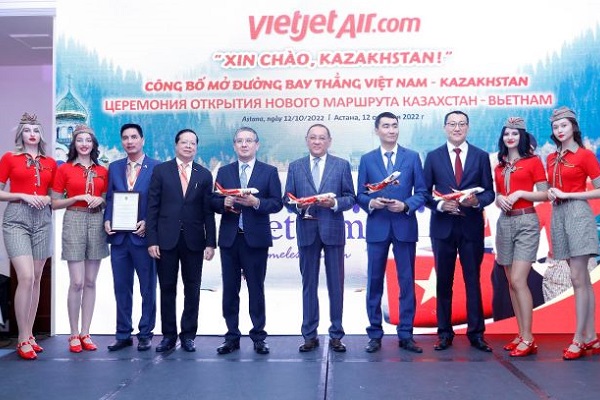 (C) Vietjet Air
