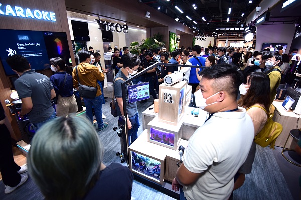 (C) Sony Electronics Vietnam