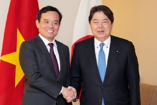 (C) 外務省