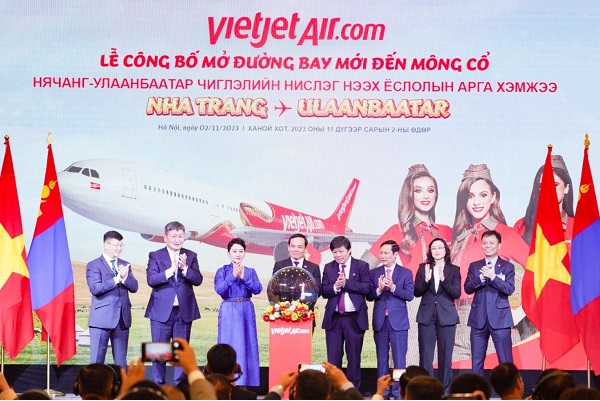 (C) Vietjet Air