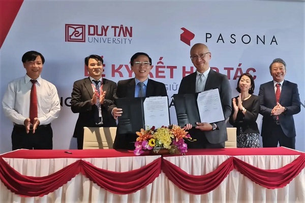 (C) パソナグループ、ズイタン大学との締結式