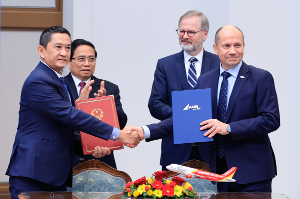 (C) Vietjet Air