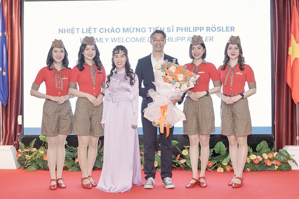 (C) Vietjet Air