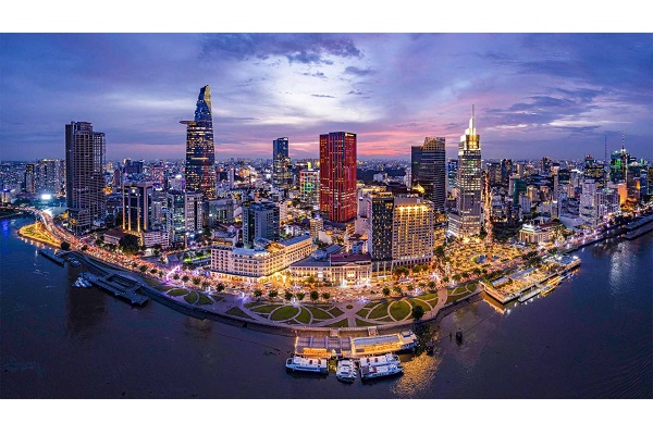(C) kinhtesaigon