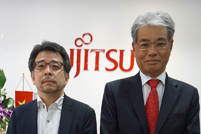 (C) VnEconomy, 工藤氏(右)と鉦打氏(左)