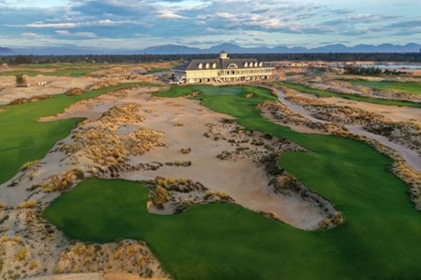 (C) Hoiana Resort & Golf