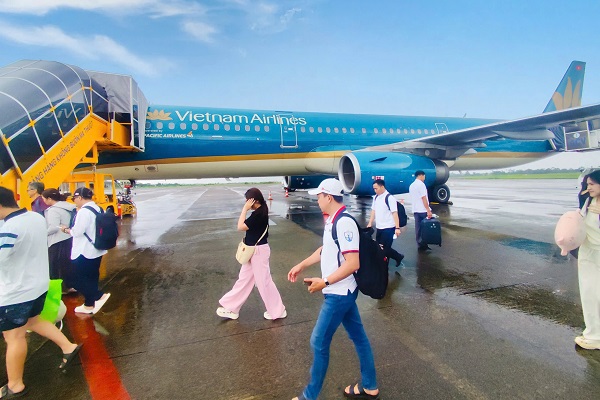 (C) Pacific Airlines