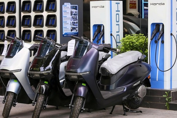(C) Honda