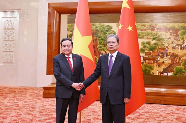 (C) Quốc hội Việt Nam