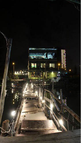 リターンズ 第三回 ダナンの海上レストラン バラティエ 潜入 後編 Vietjo Lifeコラム 豚が如く コラム Vietjoベトナムニュース