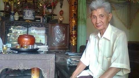 （Ｃ）Vietnamnet, 一族の学問について語るグエン・ゴック・オアインさん