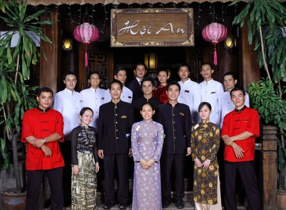 （C）  Sai Gon Am Thuc,　ホイアン