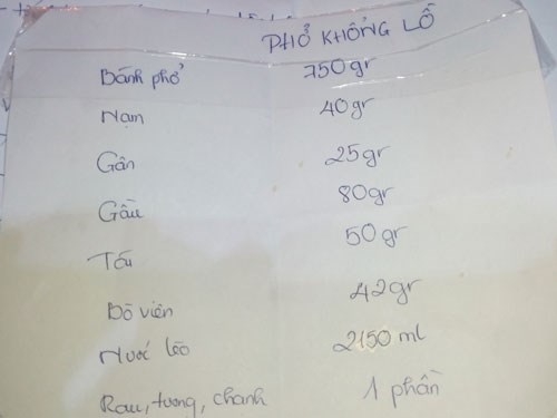 (C) vietnamnet 巨大フォーのレシピ