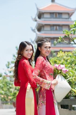 男性が女性に着てほしい民族衣装 アオザイが1位 統計 Vietjoベトナムニュース
