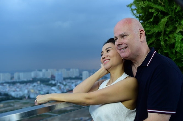 女性歌手トゥー ミンと不動産会社が提訴合戦 マンション購入でトラブル 社会 Vietjoベトナムニュース
