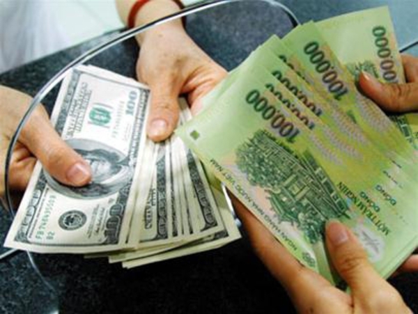 ベトナムドン(VND)、銀行レートが許容変動幅の上限に [経済] - VIETJO