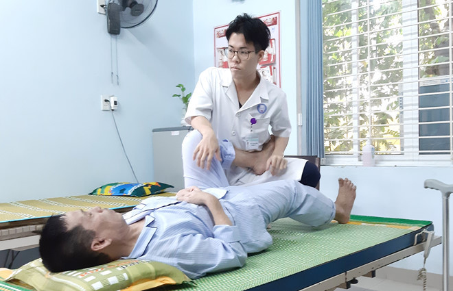 フエ 青年海外協力隊の日本青年 理学療法士として活躍 社会 Vietjoベトナムニュース