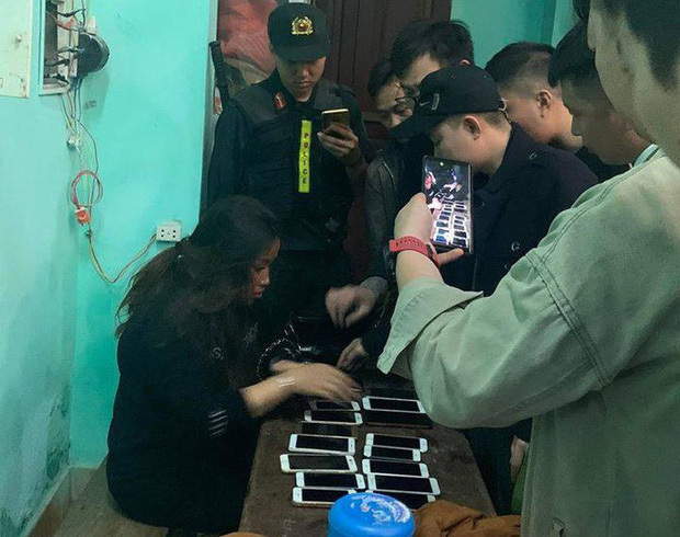 聖夜の教会でスマホ17台窃盗 28歳女を逮捕 三面 Vietjoベトナムニュース